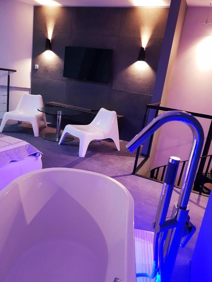 Loft Suite Лодзь Экстерьер фото
